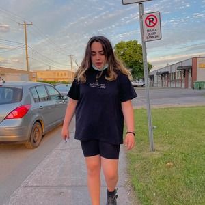 Meet your Posher, Rachel